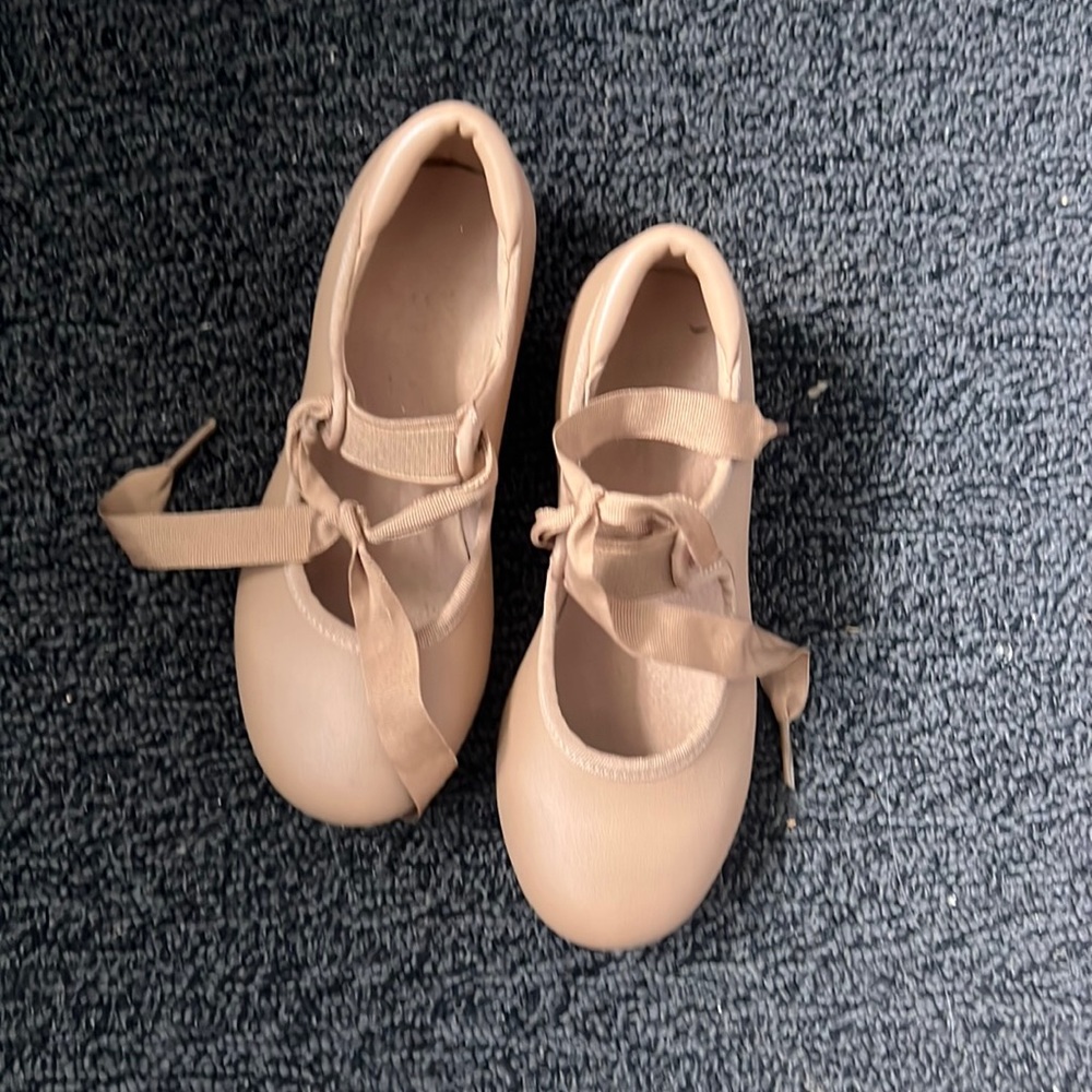 Tap ballet shoes 11C camel